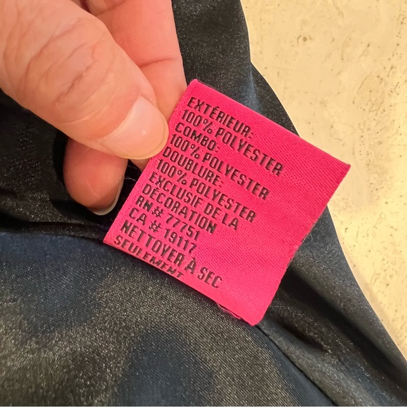 Vintage Betsy Johnson Black Strapless w removable “halter” strap - Picture 12 of 16